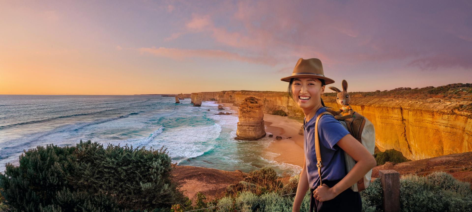 Twelve Apostles, Great Ocean Road, Victoria © Tourism Australia